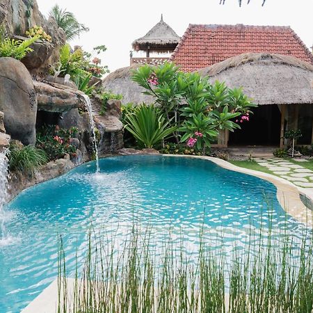Puri Samaira Villa Tanjung  Eksteriør bilde